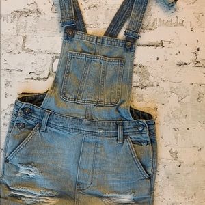 DIVIDED Denim Overall Shorts!